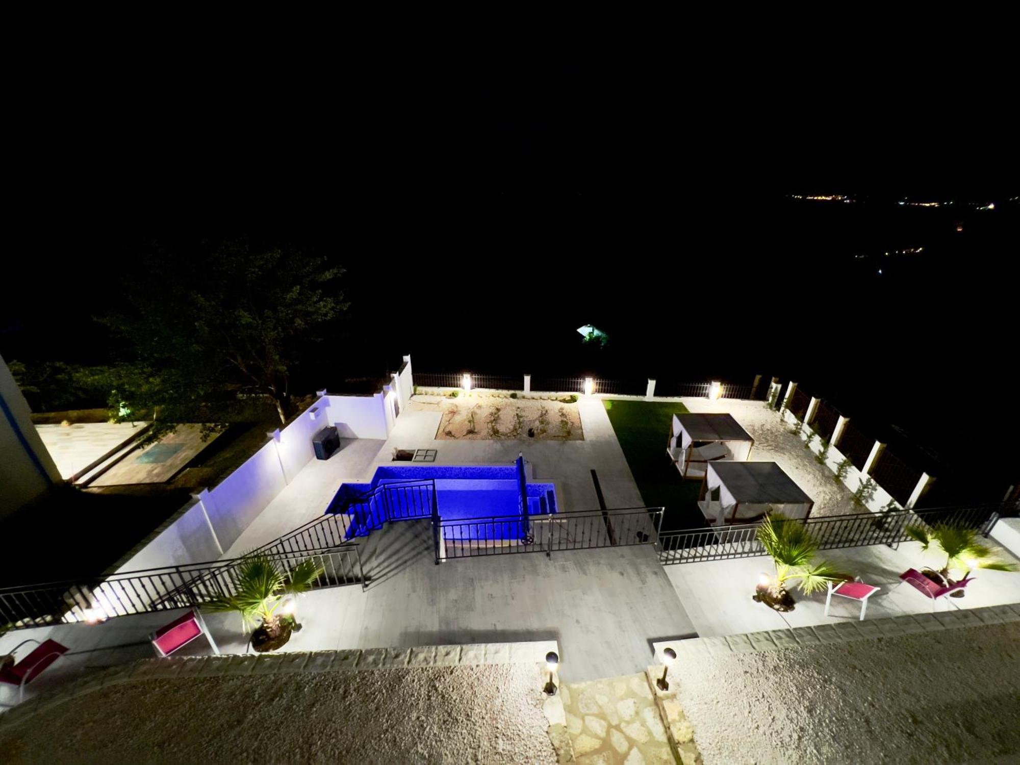 The White Pearl Boutique Villa 巴尔奇克 外观 照片